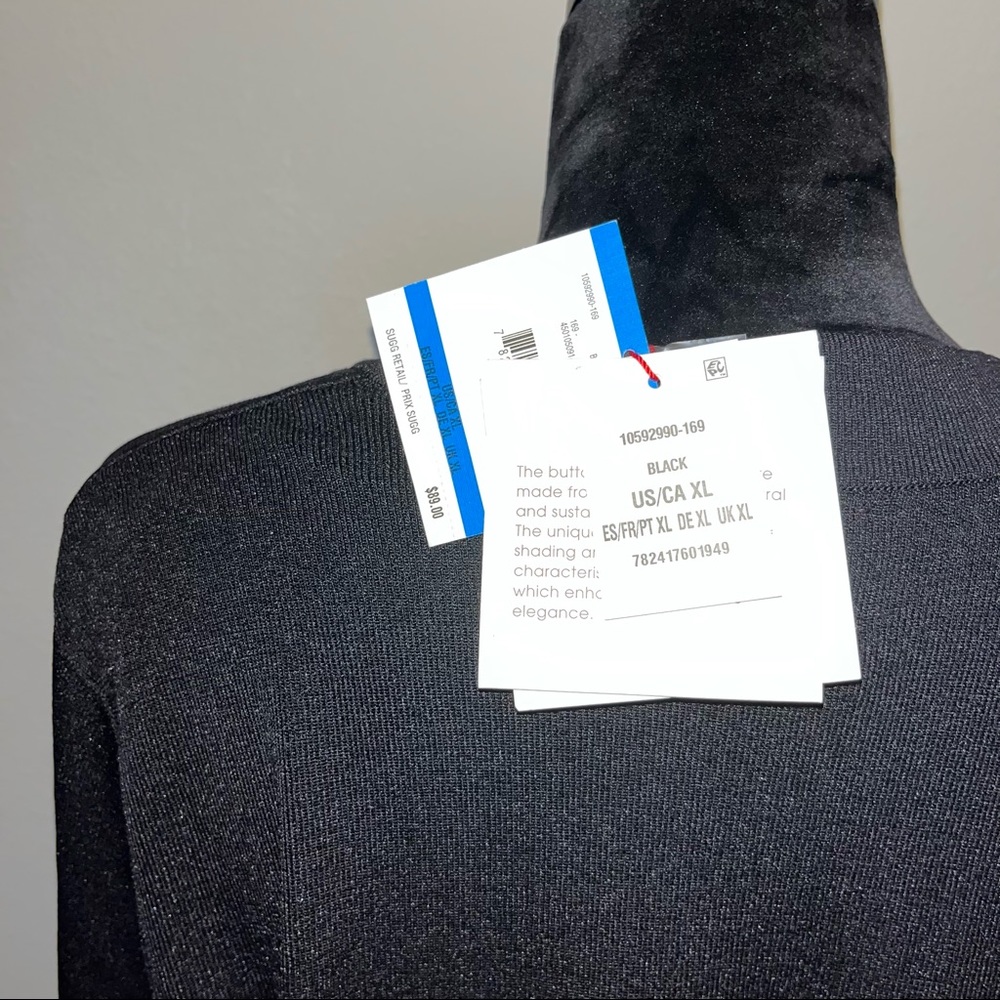 Extra large Polyester long cardigan.